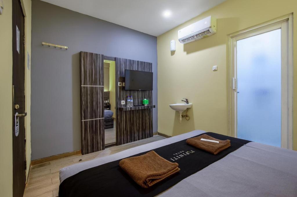 Infiniti Hotel *