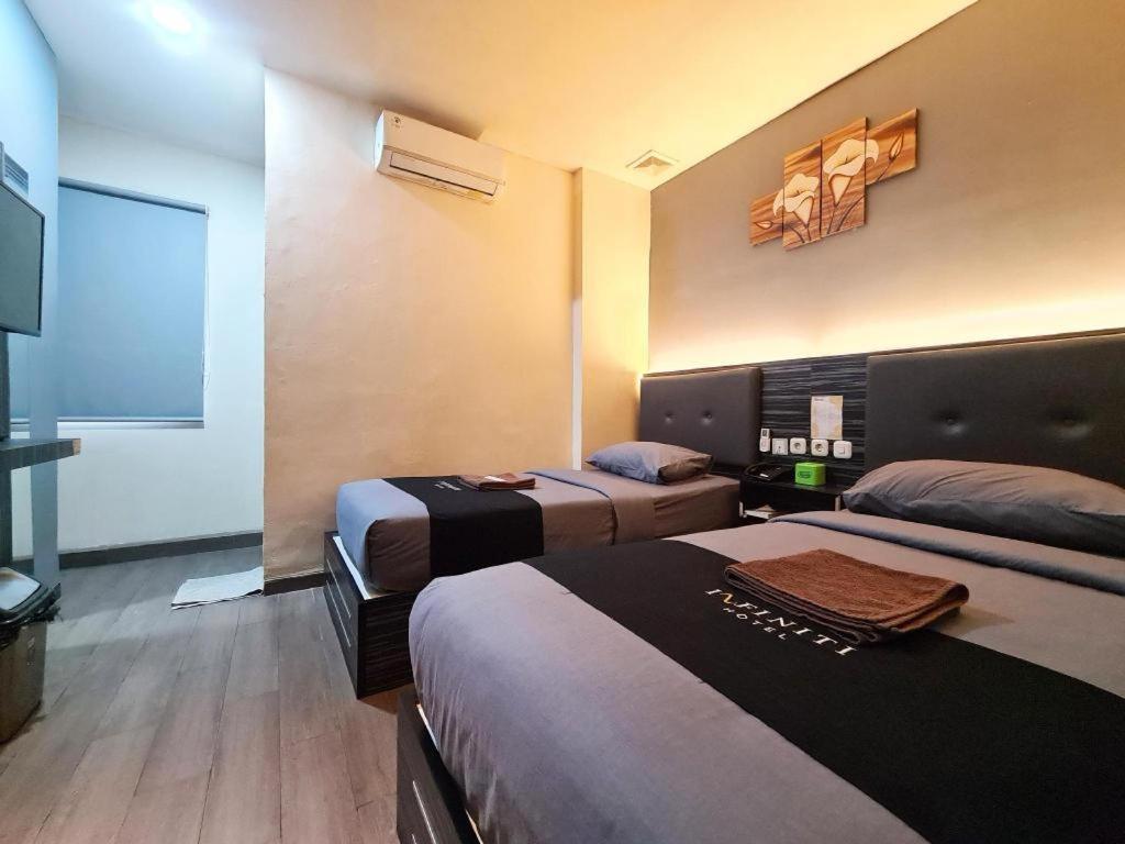 Hotel Infiniti *