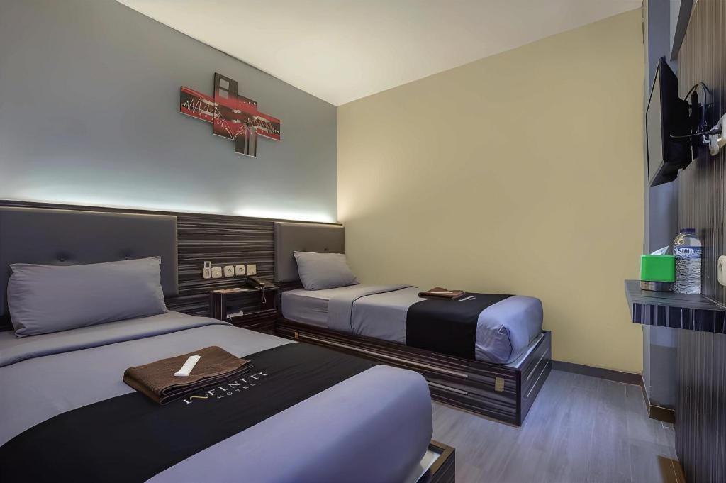 Hotel Infiniti *